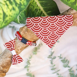 Cat bandana, safety cat collar, breakaway collar, bow tie, dark red japan waves, f. kittens or small dogs, breakaway or non-breakaway buckle