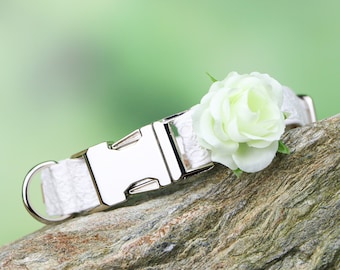 Wedding dog collar, floral dog collar with small white rose and romantic lace fabric, adjustable