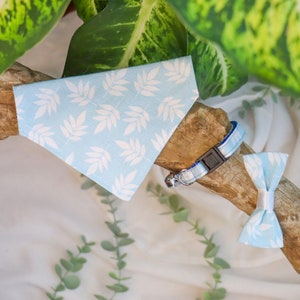 Safety cat collar, breakaway collar, leaves print light blue/white, cat bandana, bow tie, kitten collar, also w. non-breakaway metal buckle