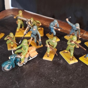 Britains Deetail World War 2 1:32 Scale Toy Soldiers