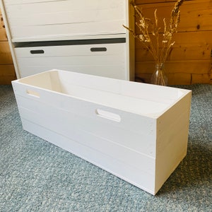 White wooden box for Billy shelves | Medium | 76x26.5x25.5cm