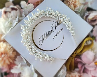 Classic all white /ivory pearl headband / Wedding headpiece / Bridal hair jewelry / Bride headband / Wedding headpiece / Statement hairpiece