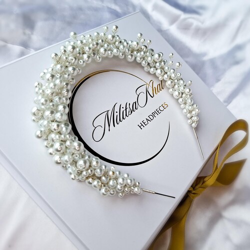 Classic All White /ivory Pearl Headband / Wedding Headpiece  display picture 2