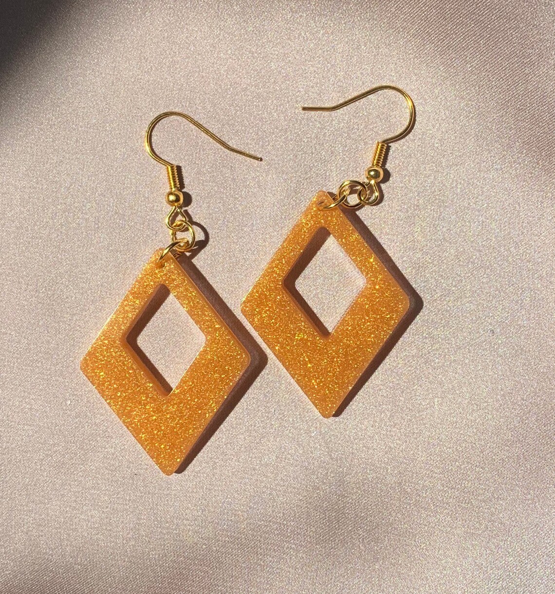 tiny diamond drop earrings