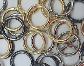 Diameter van 3,5 cm (ensemble van 2 stuks) fermoirs (met ouverture) aan de binnenkant.