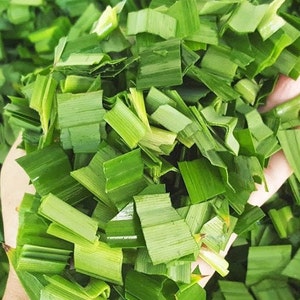 Premium Dried Pandan Leaves for Cooking and Baking - Natural Flavoring Agent image 7