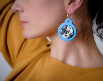 Round hand-painted leather earrings, Blue with a dash of white and black, Silver 925 hoops, Fun spring accessory, Summery look