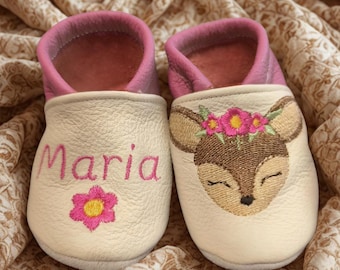 Lauflernschuhe,Krabbelschuhe Name, Krabbelschuhe personalisiert,Krabbelschuhe bestickt,Krabbelpuschen,Lederpuschen,Geschenk zur Geburt reh