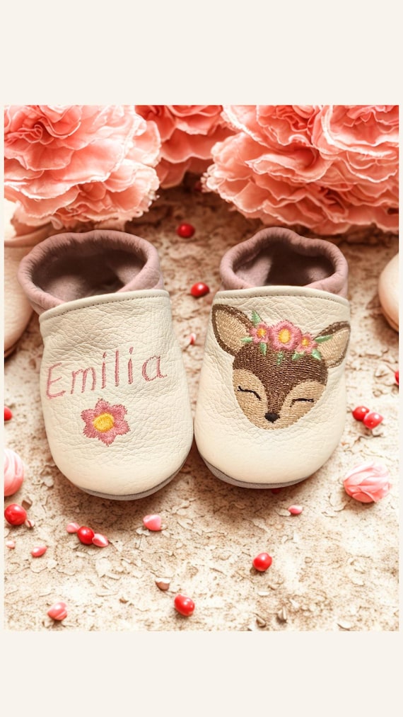 Lauflernschuhe,Krabbelschuhe Name, Krabbelschuhe personalisiert,Krabbelschuhe bestickt,Krabbelpuschen,Lederpuschen,Geschenk zur Geburt reh