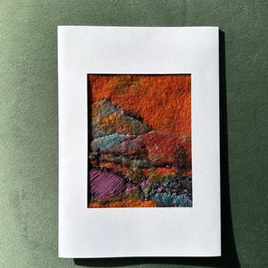 Lavender Fields e Rusty Hills: um cartão bordado e feltrado à mão