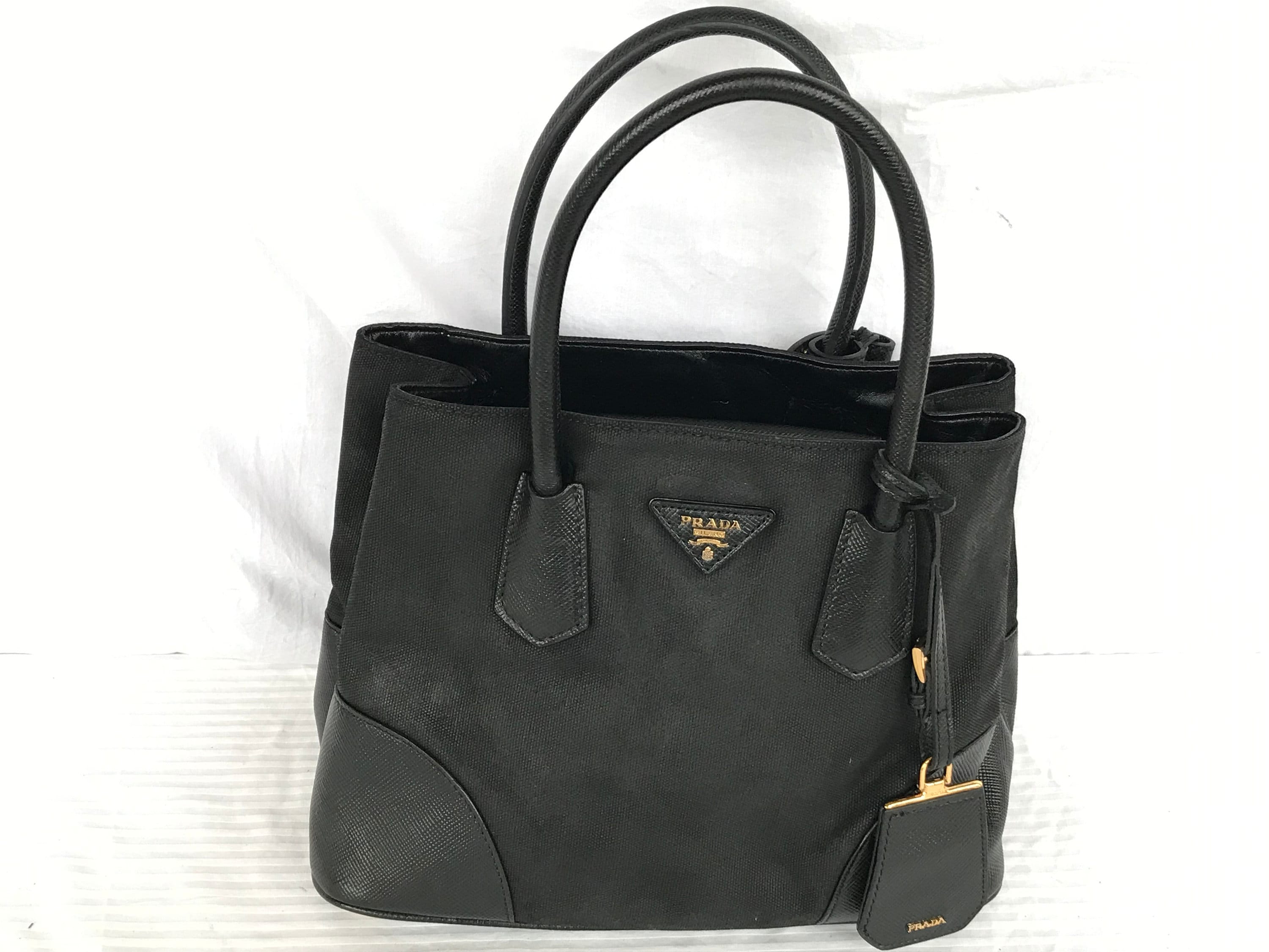 Share 87+ prada bags online india super hot in.cdgdbentre