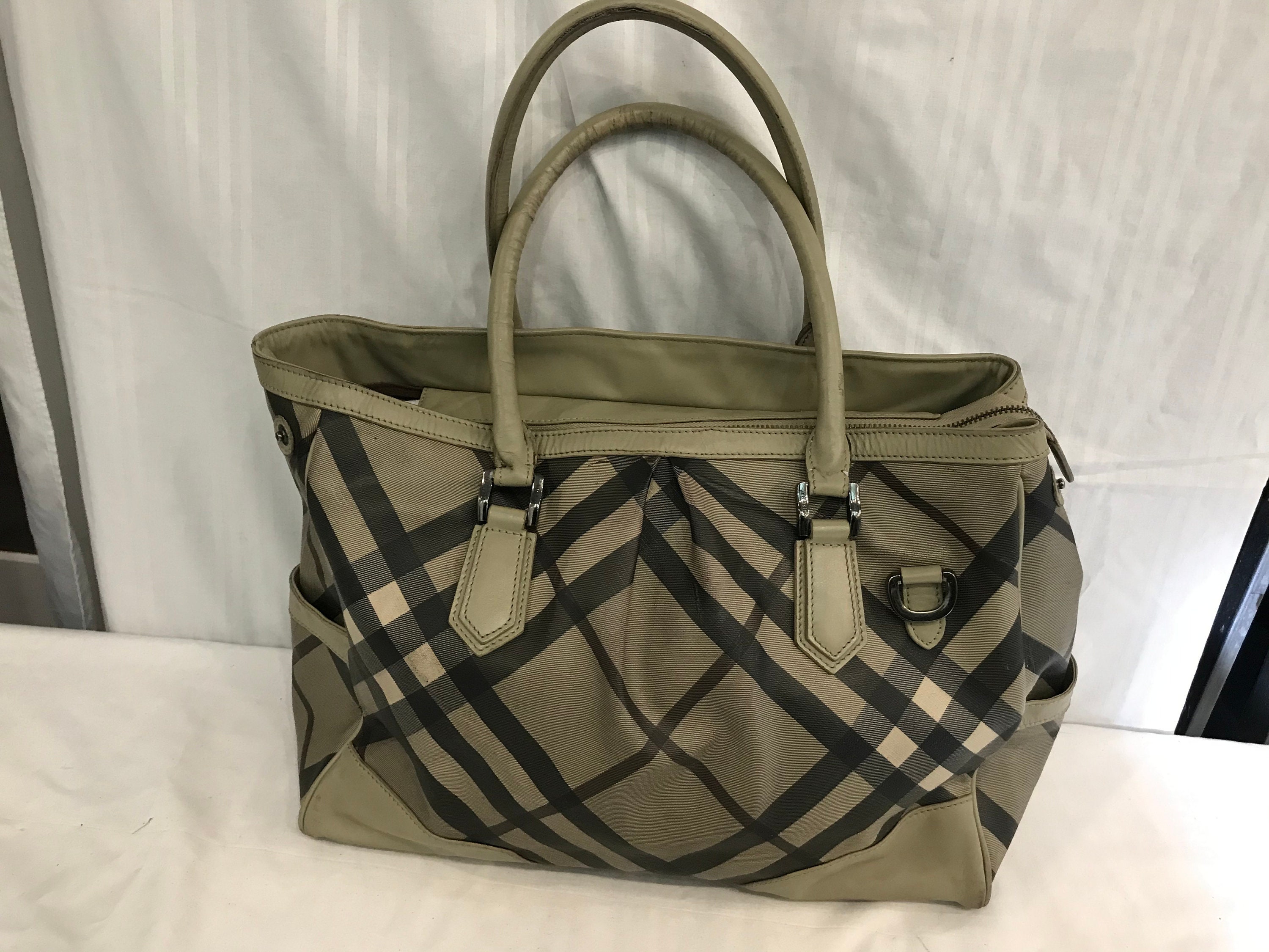 burberry bag outlet online