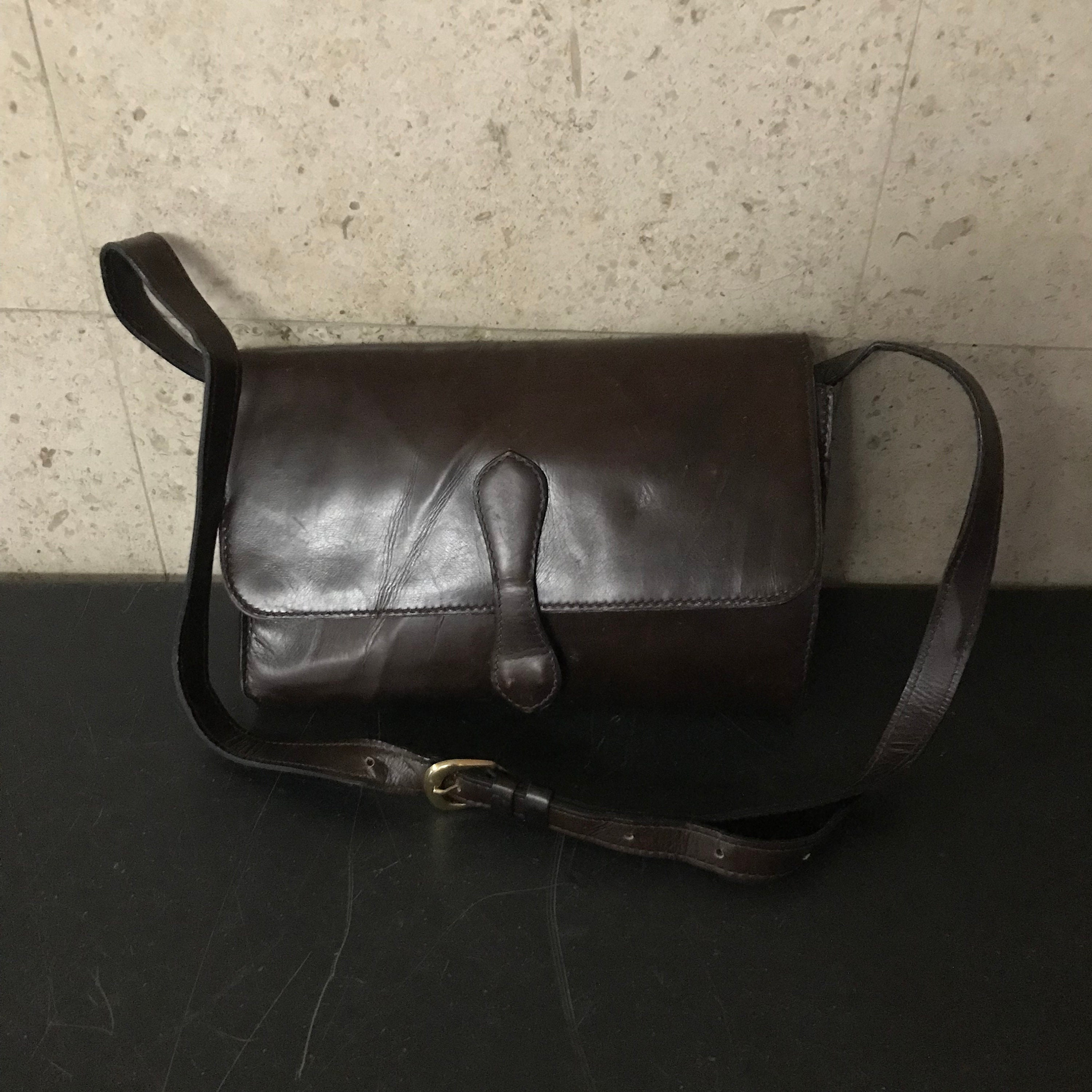 🌼Used​ Vintage​ Celine​ Pochette​ Bag 🌟Condition​:8.5/10 🌈Come