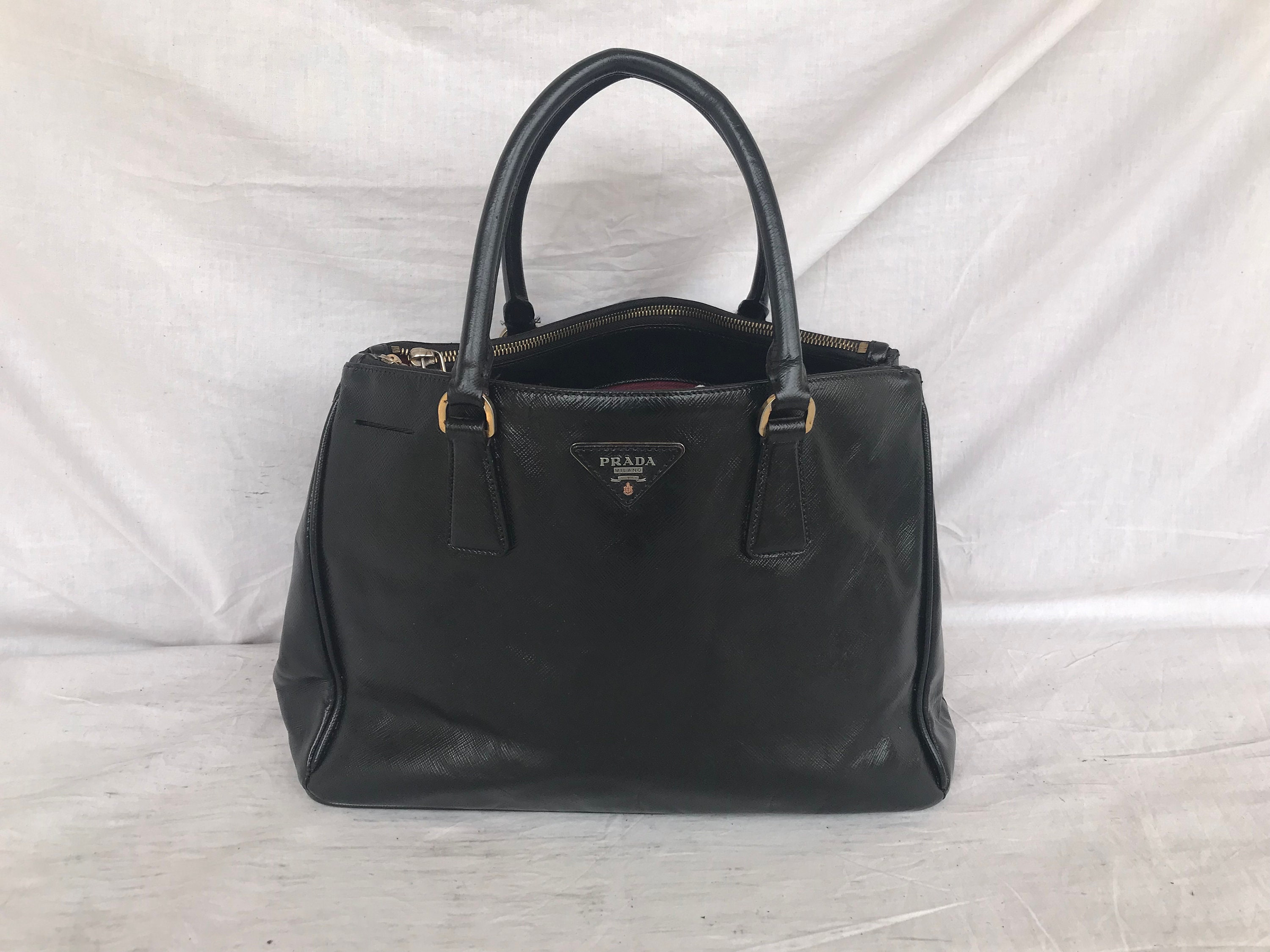 Prada handbags price in india new arrivals