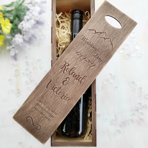 Boîte à vin en bois personnalisée pour un couple, cadeau de félicitations pour un couple, cérémonie de mariage, cadeau de mariage, anniversaire, cadeau en bois gravé