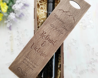 Custom wooden Wine Box for a couple, congratulations gift for a couple,  Wedding, Ceremony, Wedding Gift, Anniversary, Engraved wooden gift