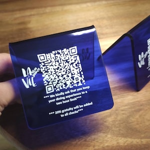 Tendas de mesa de acrílico azul com QR Code, menu sem toque, suporte QR Code, QR Code com conexão WiFi, placas de mesa, display de preços independente, placa QR Code, menu QR Code