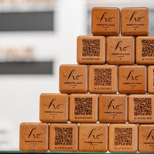 Menú QR | Soporte de mesa QR grabado en cubo de madera | Menús digitales para Restaurante, Cafetería, Hotel | Menú sin contacto