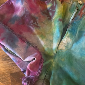 Vintage Cutoff.  Denim cutoffs. Tie-Dye Cutoffs. JS026