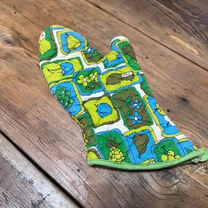 Vintage Floral Blue Green Oven Mit