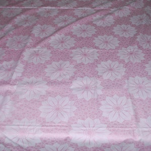 Vintage European French Handmade Shabby Chic Pink Daisy Floral Duvet Throw Cover Cotton 48" x 78" Double Bed Excellent Condition