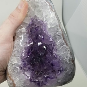 Amethyst-Quarz-Kristall-Cluster-Geode, 16,5-Zoll-Muster - 0188