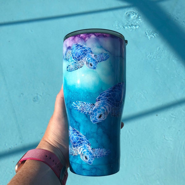 Sea turtle Tumbler, Beach Tumbler, Hint of sparkle, Personalized Gift, Beach Cup