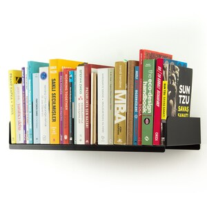 Industrial Book Shelves / Rustic Shelves / Black Floating Shelf with Bookends / Wall Shelves / Display Shelves Wall Mount / Bookshelf Decor
