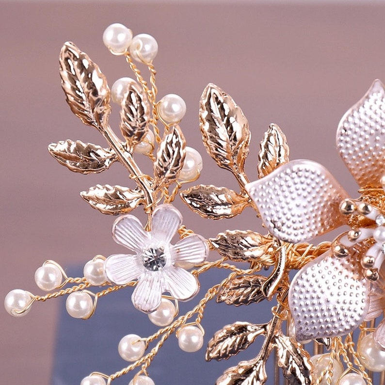 Pearl Flower Bridal Hair Comb Women Wedding Hair Accessories Golden Hair Comb Hair Jewelry Bride Hair Comb Clip,Hairband,bridesmaids gifts