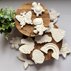 Paint Your Own Plaster Shapes incl. Paints and Brush!