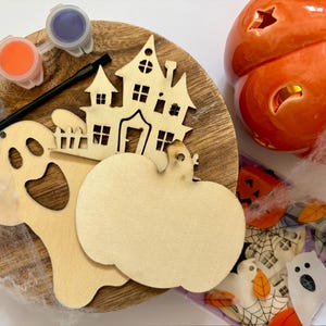 X3 Paint Your Own Halloween Themed Wooden Craft Shapes including Paint Pots and Brushes