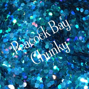 Peacock Bay CHUNKY mix/ a turquoise holographic polyester chunky glitter mix of 3 different sizes