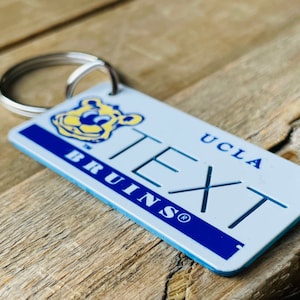 Personalisierte UCLA Bruins Gravur Schlüsselanhänger - Schlüsselanhänger - Schlüsselanhänger - Jeder Name auf Bestellung