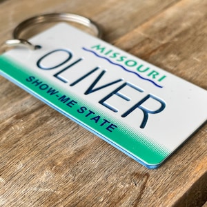 Personalized Missouri License Plate engraved Keychain - Show-me State - Key Ring - Key Tag - Any Name Made to Order