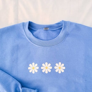 Daisy Crewneck Sweatshirt Minimalistic Triple Daisy Sweatshirt - Etsy