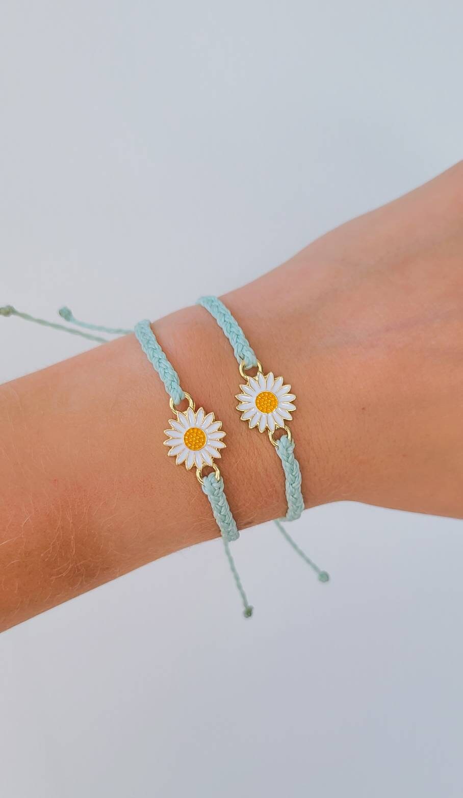Pura vida 2024 daisy choker