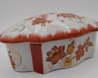 Vintage candy dish, jewelry box, in French porcelain, Gift item, Vintage item, Decorative gift, Home gift, Home decor
