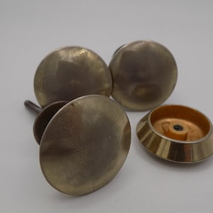 Set mit vier Kommodengriffen, sehr alt, aus vergoldetem Messing, Vintage, mit runden Formen, Heimdekoration, Vintage-Dekoration