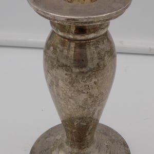 Messing-Kerzenständer, eine Kerze, 1910er Jahre, Vintage-Kerzenständer, Dekorationsobjekt