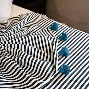 POM POM BLANKET, Tassel Throw Blanket, Moroccan Wedding Blanket, Handmade King Size Blanket, Housewarming Gift, Cotton Blankets