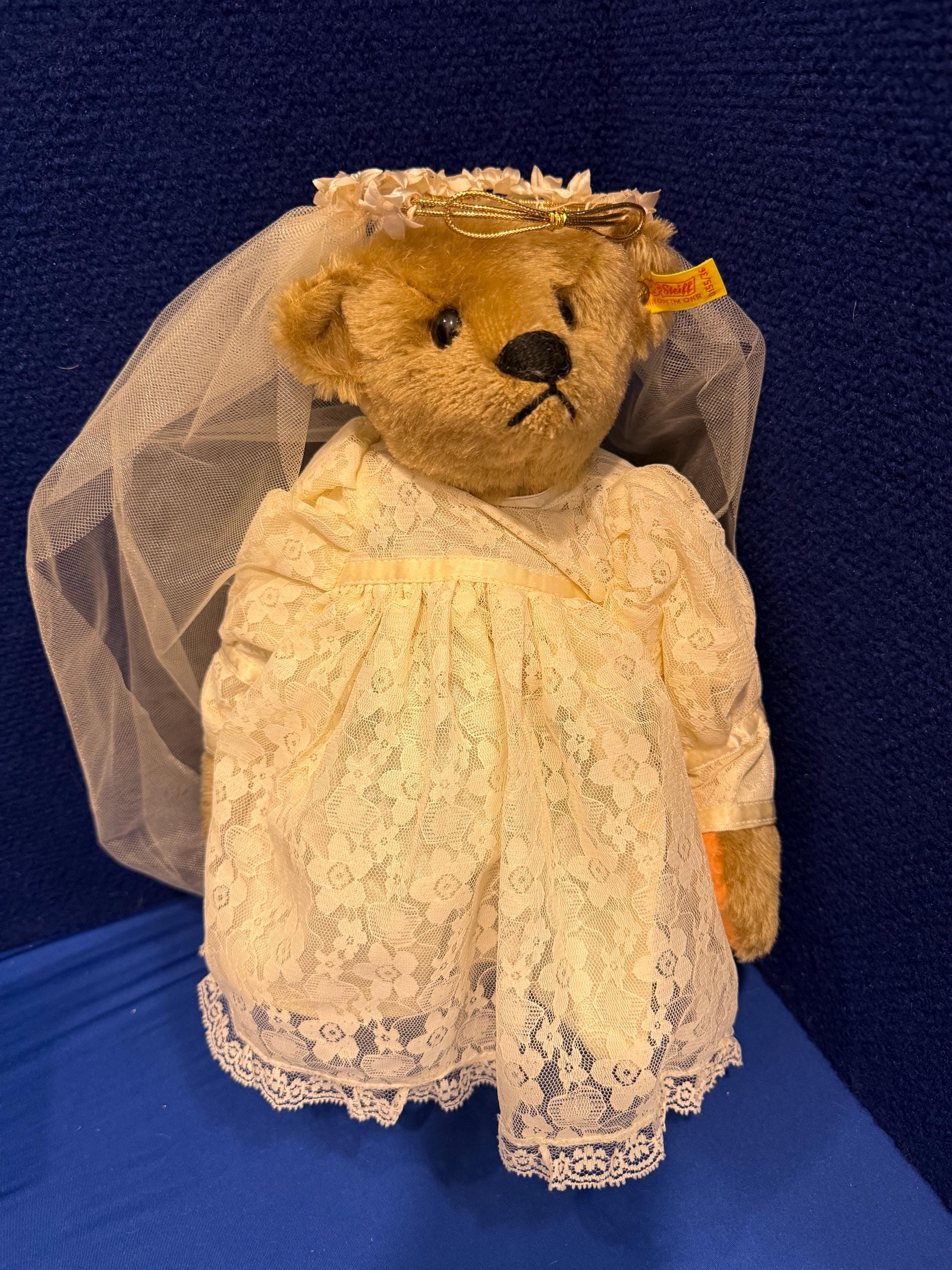 Steiff Bride and Groom Teddy Bear Set Made in West Germany 1980's