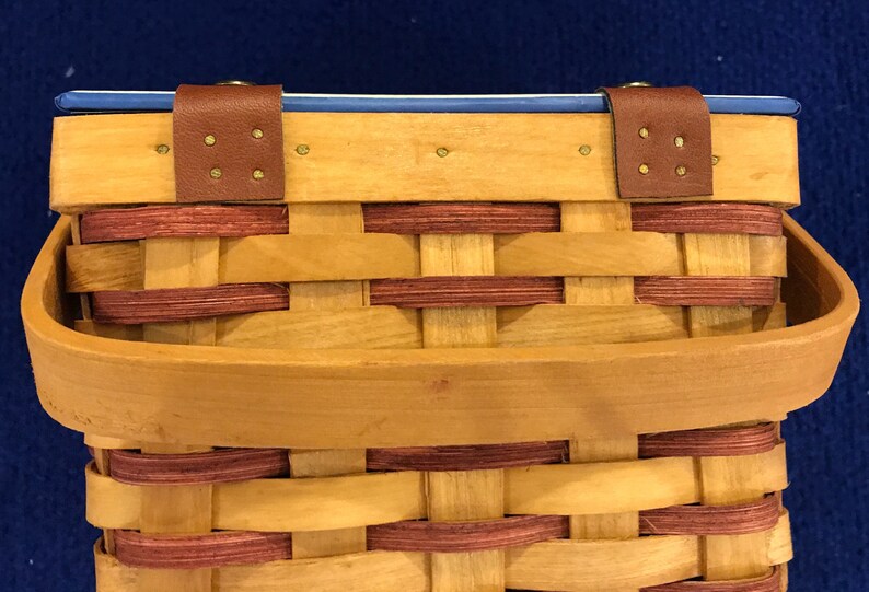 Square Straw Basket With Single Handle, Wooden Hinged Lid and Snowmen