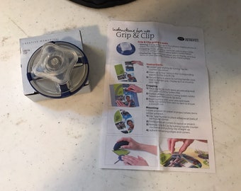 Creative Memories Scrapbooking Grip & Clip - new