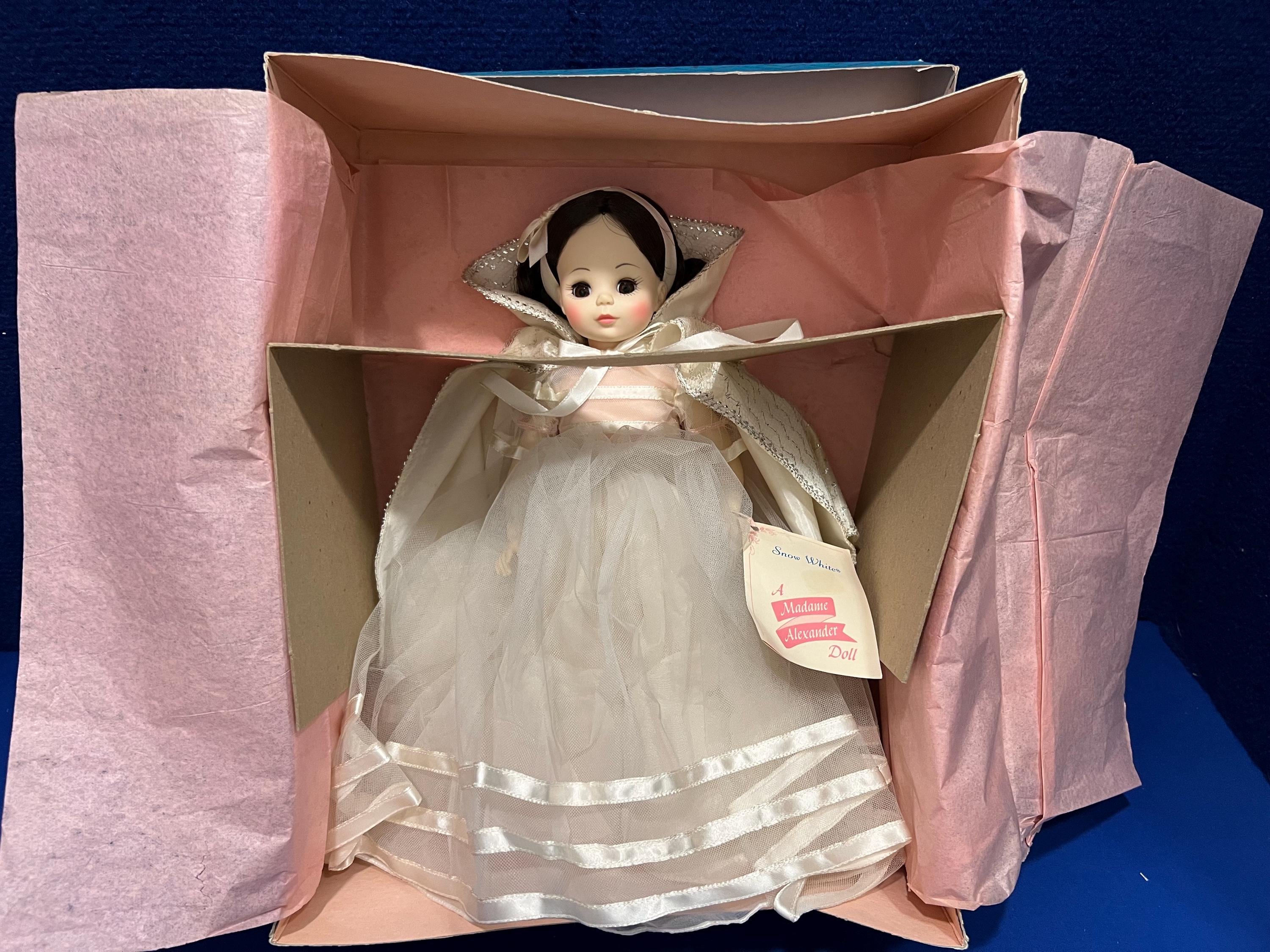 Vintage Madam Alexander Snow White Doll, 14