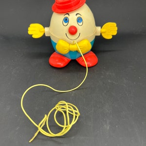 Vintage Humpty Dumpty Fisher Price Working Pull Toy circa 1970’s