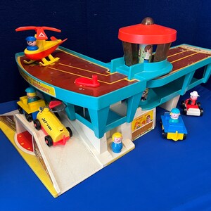 Fisher Price 1972 Airport #996