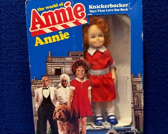 Vintage 1982 Knickerbocker "The World of Annie" doll in its original box