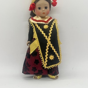 Madame Alexander Doll Indonesia 8 &#39;Inch Doll #579 by Madame Alexander