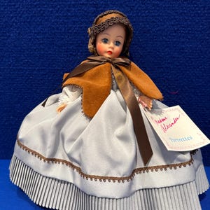 Vintage Madame Alexander Anastasia Portrettes 10” doll, style #1125