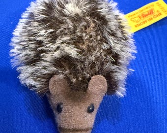 Vintage Steiff Joggi Hedgehog,  3” Miniature 1670/06, Button in Ear, Yellow Tag, Germany